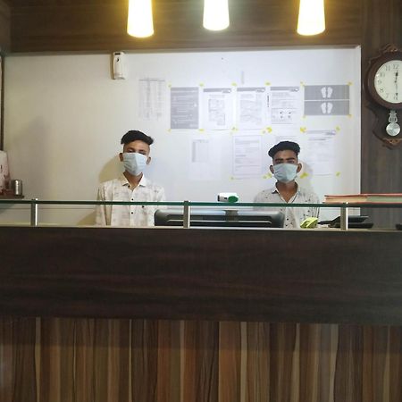 Hotel O Sri Balaji Residency 阿穆达巴 外观 照片