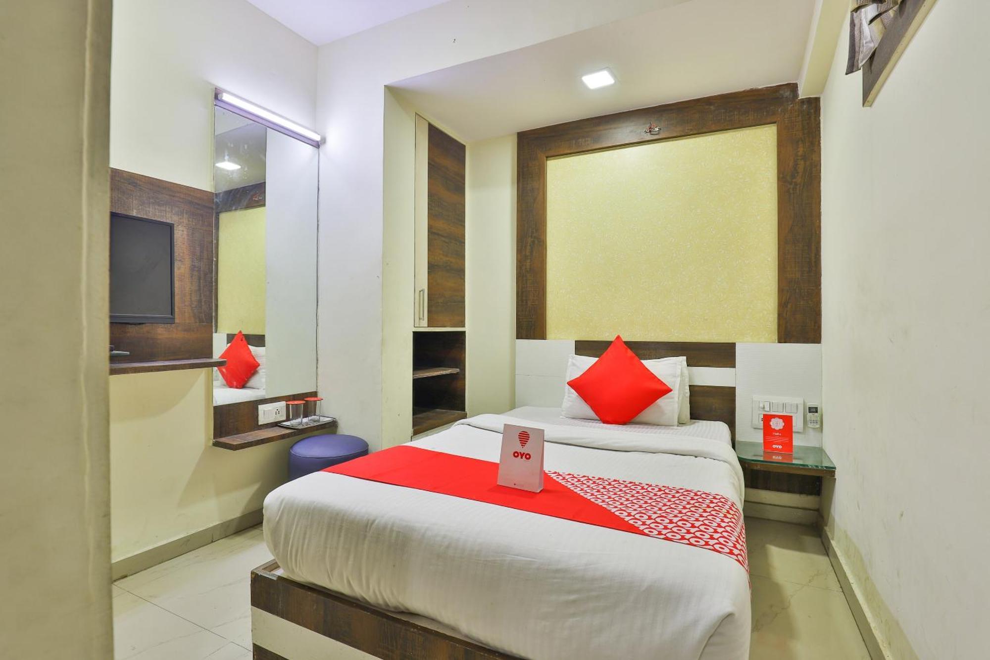 Hotel O Sri Balaji Residency 阿穆达巴 外观 照片